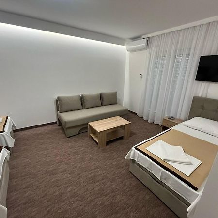 奥拉汽车旅馆 莫斯塔尔 外观 照片