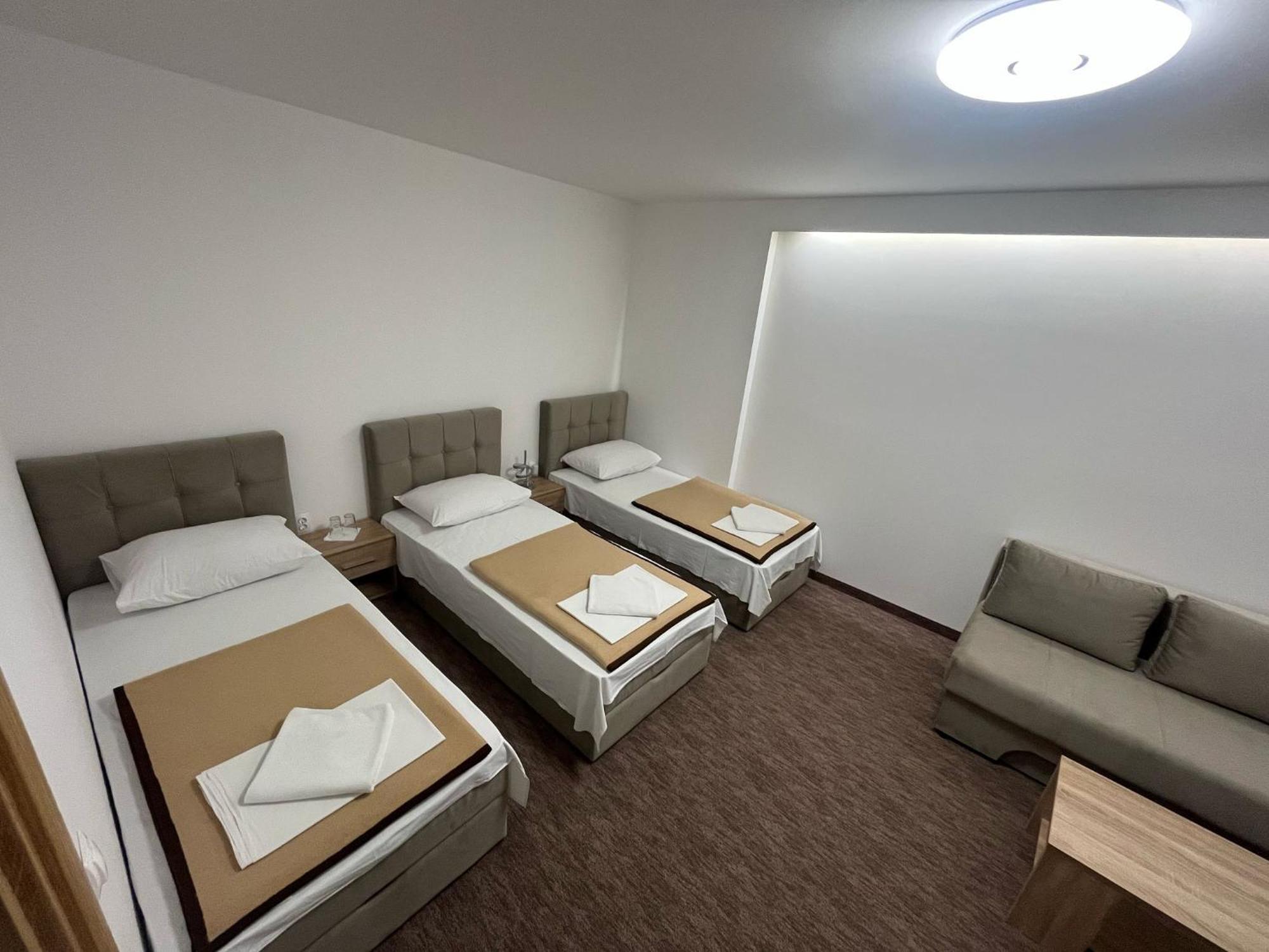 奥拉汽车旅馆 莫斯塔尔 外观 照片